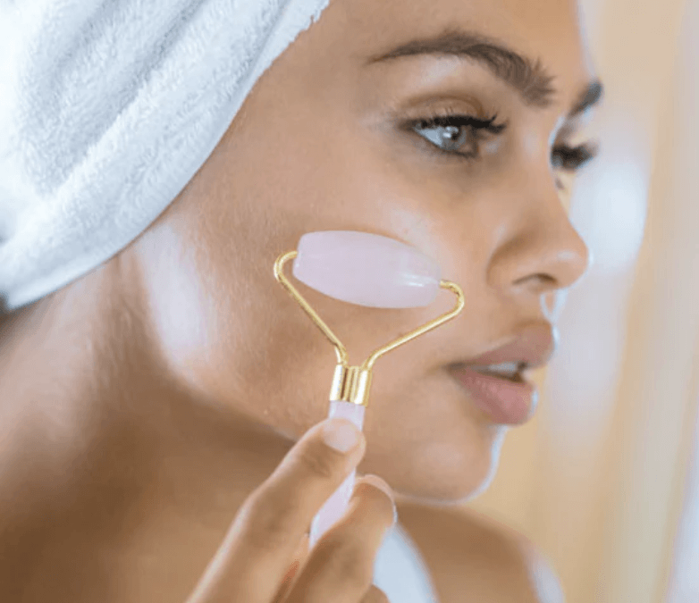 The Benefits Of Using The Rose Quartz Crystal Roller On Your Skin